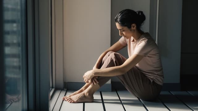 Signs of Emotional Exhaustion You Shouldn’t Ignore