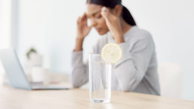 7 Signs You Are Actually Dehydrated (And How to Fix It Fast)