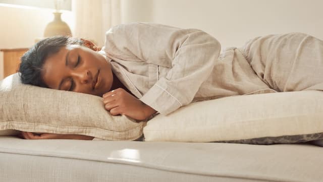 Best Sleeping Position for Back Pain: Easy Ways to Sleep Better and Wake Up Pain-Free